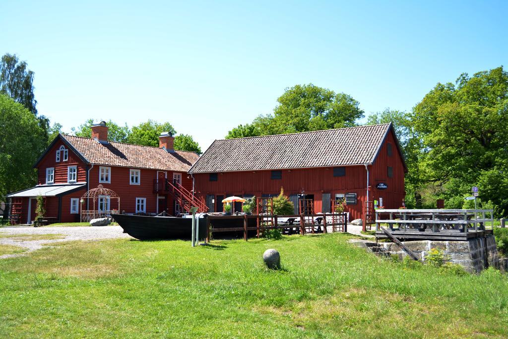 Mallboden Cafe & Vandrarhem Motala Exterior photo